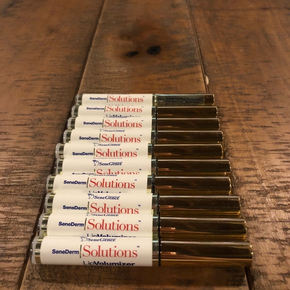 LipSense LipVolumizer Brand New - Picture 2 of 4